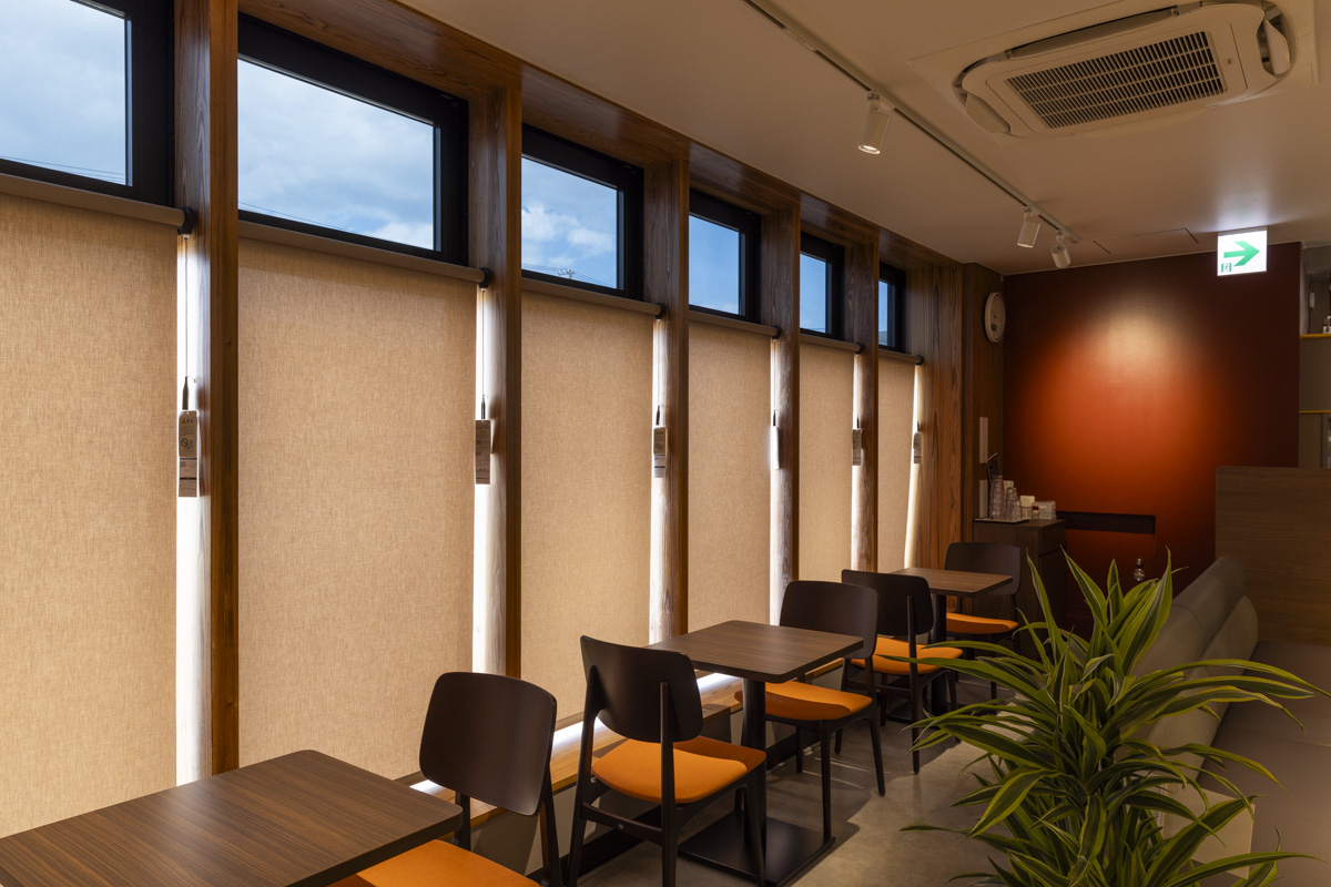 【愛媛県松山市】駅構内新規オープンカフェ　店舗撮影2